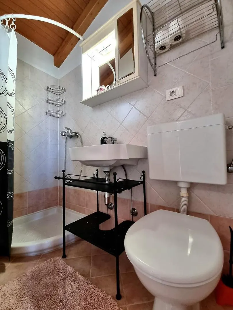 Zonta Ξενοδοχείο Ρόβινι Πανσιόν